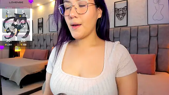 Snapshot of sweet--emily chatting on February 12, 2025, 5:47 am sweet--emily online show from February 12, 2025, 5:47 am