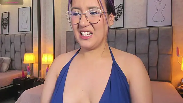 Snapshot of sweet--emily chatting on March 20, 2025, 4:29 am sweet--emily online show from March 20, 2025, 4:29 am