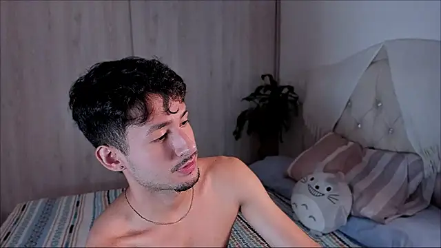 dimitri targaryen online show from October 9, 2025, 9:59 pm