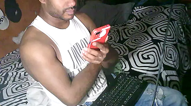 Snapshot of Negroricobaby chatting on February 26, 2025, 4:08 am Negroricobaby online show from February 26, 2025, 4:08 am