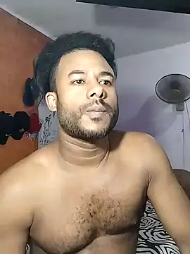 Snapshot of Negroricobaby chatting on January 29, 2025, 3:44 am Negroricobaby online show from January 29, 2025, 3:44 am