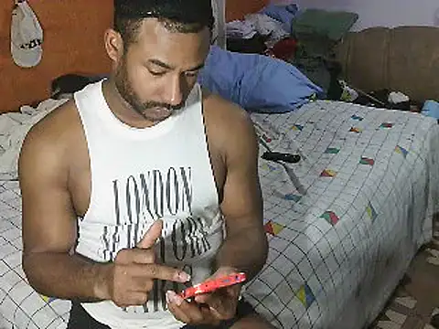 Snapshot of Negroricobaby chatting on March 8, 2025, 4:23 am Negroricobaby online show from March 8, 2025, 4:23 am