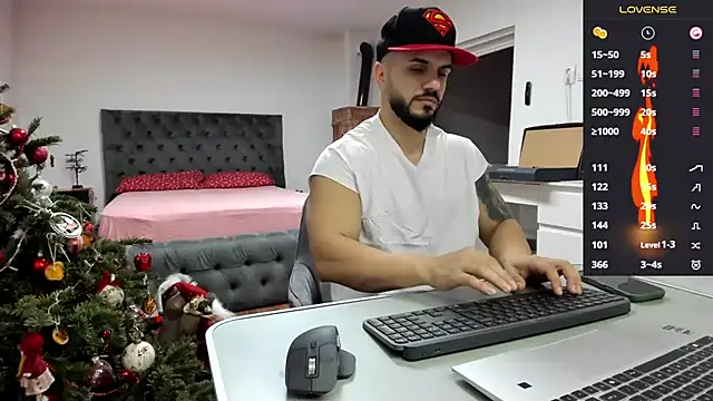 supermanboy94 online show from December 17, 2025, 6:18 am