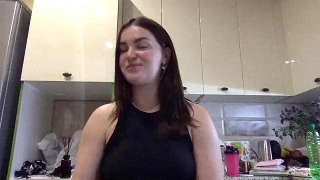 Snapshot of Karolina_llove chatting on September 25, 2025, 9:32 pm Karolina llove online show from September 25, 2025, 9:32 pm