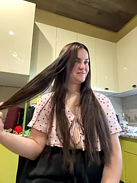 Snapshot of Karolina_llove chatting on October 15, 2025, 1:15 am Karolina llove online show from October 15, 2025, 1:15 am