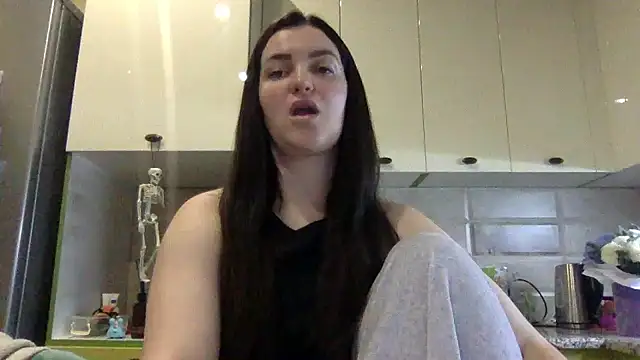 Snapshot of Karolina_llove chatting on October 6, 2025, 7:36 pm Karolina llove online show from October 6, 2025, 7:36 pm