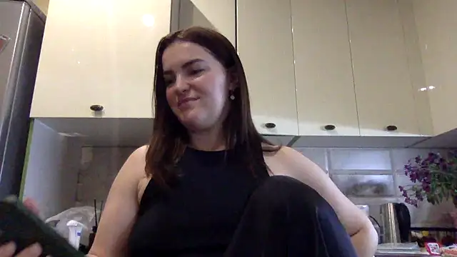 Snapshot of Karolina_llove chatting on September 16, 2025, 9:16 pm Karolina llove online show from September 16, 2025, 9:16 pm