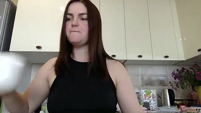 Snapshot of Karolina_llove chatting on September 17, 2025, 9:22 am Karolina llove online show from September 17, 2025, 9:22 am