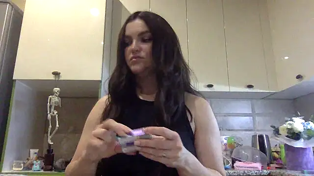 Snapshot of Karolina_llove chatting on October 8, 2025, 8:42 pm Karolina llove online show from October 8, 2025, 8:42 pm