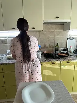 Snapshot of Karolina_llove chatting on October 4, 2025, 10:17 am Karolina llove online show from October 4, 2025, 10:17 am