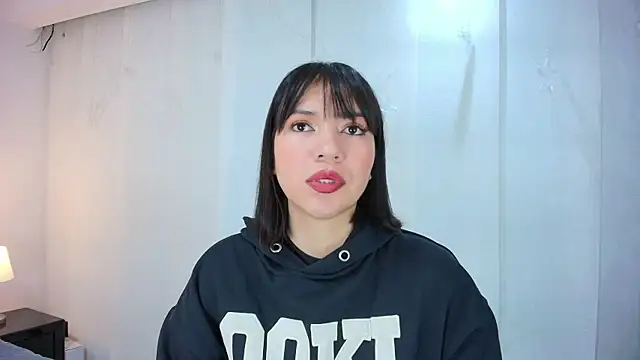 Snapshot of lina_bedoya_ chatting on September 30, 2025, 11:27 am lina bedoya online show from September 30, 2025, 11:27 am