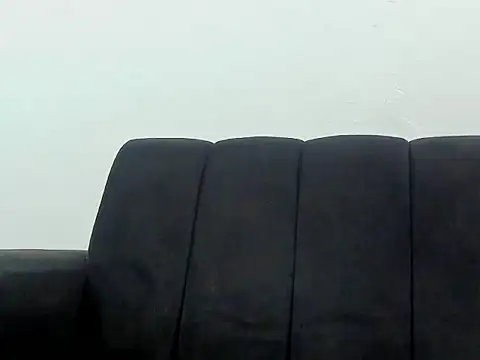 Snapshot of Kika_teem chatting on October 23, 2025, 2:32 am Kika teem online show from October 23, 2025, 2:32 am