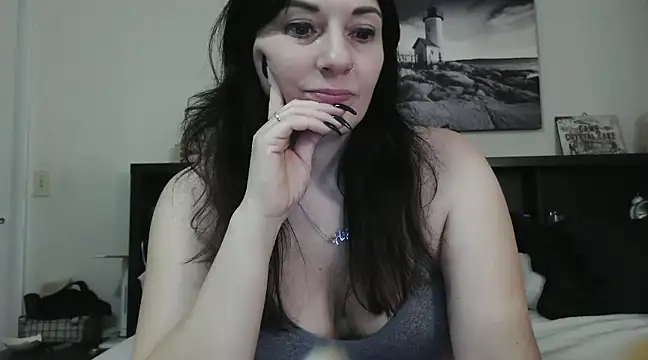 CrystalLakeXO online show from February 10, 2025, 9:36 am