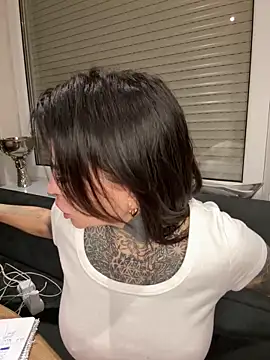 AileenInkOfficial online show from February 23, 2025, 8:11 pm