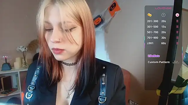 Snapshot of arielabradberry chatting on October 22, 2025, 3:22 pm arielabradberry online show from October 22, 2025, 3:22 pm