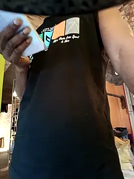 model yesx online show from April 12, 2026, 11:24 am