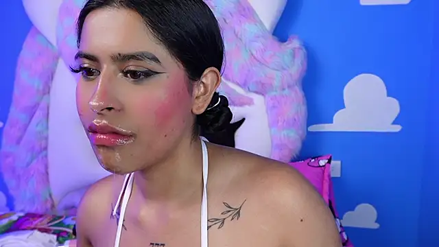 miss romyna online show from February 21, 2025, 12:27 pm