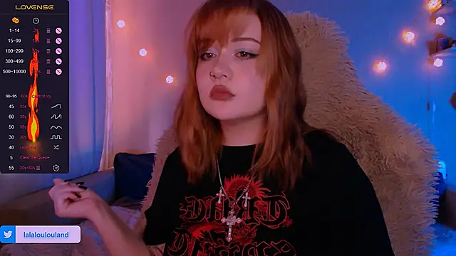 Snapshot of lala_loulou_land chatting on March 12, 2025, 9:55 am lala loulou land online show from March 12, 2025, 9:55 am