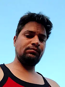 lovesuna online show from May 9, 2026, 12:47 am