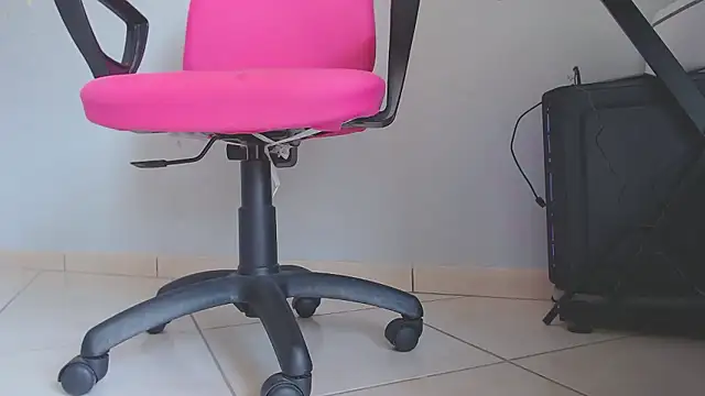 Snapshot of angeldevil193 chatting on January 16, 2026, 11:47 am angeldevil193 online show from January 16, 2026, 11:47 am