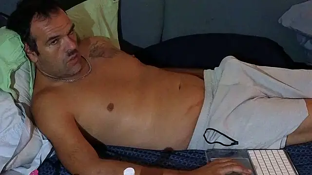 badboybrad11 online show from April 13, 2026, 9:30 pm