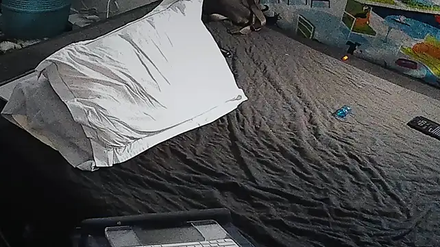 Snapshot of badboybrad11 chatting on February 25, 2025, 8:25 am badboybrad11 online show from February 25, 2025, 8:25 am