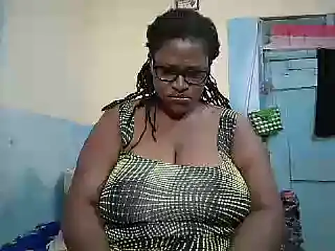 sexy bigboobss online show from February 11, 2026, 8:36 am