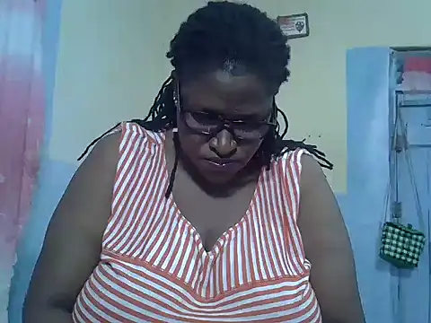 sexy bigboobss online show from October 24, 2025, 5:23 pm