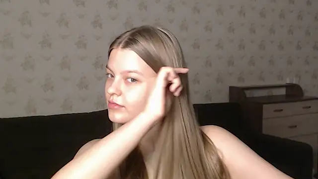 EmySway online show from March 19, 2025, 6:01 pm