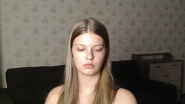 EmySway online show from December 27, 2024, 7:57 pm