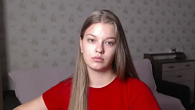 Snapshot of EmySway chatting on November 8, 2025, 2:04 am EmySway online show from November 8, 2025, 2:04 am