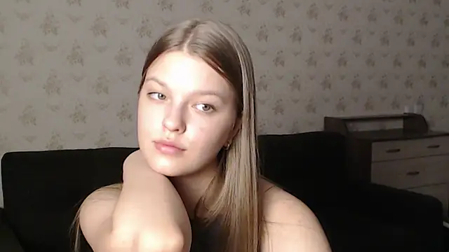 EmySway online show from February 22, 2025, 9:04 pm