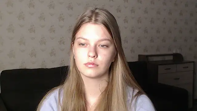EmySway online show from December 22, 2024, 2:16 pm
