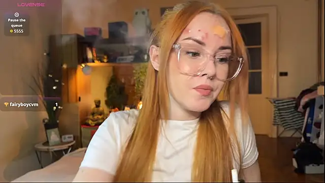 Snapshot of Sargonium999 chatting on October 17, 2025, 7:37 pm Sargonium999 online show from October 17, 2025, 7:37 pm