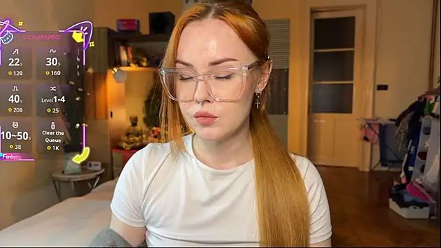 Snapshot of Sargonium999 chatting on October 27, 2025, 8:21 pm Sargonium999 online show from October 27, 2025, 8:21 pm