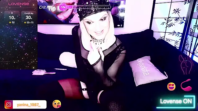 Snapshot of Yanina_Poison chatting on January 16, 2025, 7:20 pm Yanina Poison online show from January 16, 2025, 7:20 pm