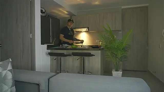 Snapshot of odin_blake chatting on January 29, 2025, 6:43 am odin blake online show from January 29, 2025, 6:43 am