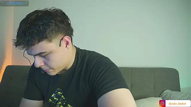 Snapshot of odin_blake chatting on January 19, 2025, 3:18 am odin blake online show from January 19, 2025, 3:18 am