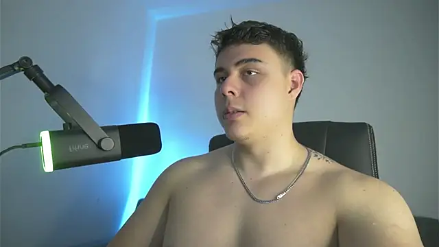 Snapshot of odin_blake chatting on February 27, 2025, 2:35 am odin blake online show from February 27, 2025, 2:35 am