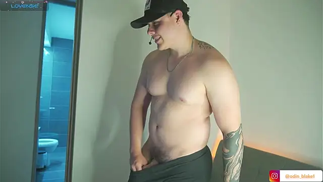 Snapshot of odin_blake chatting on January 26, 2025, 2:35 am odin blake online show from January 26, 2025, 2:35 am