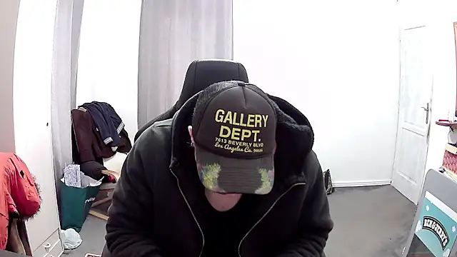 PKrisztian online show from March 30, 2026, 9:33 am