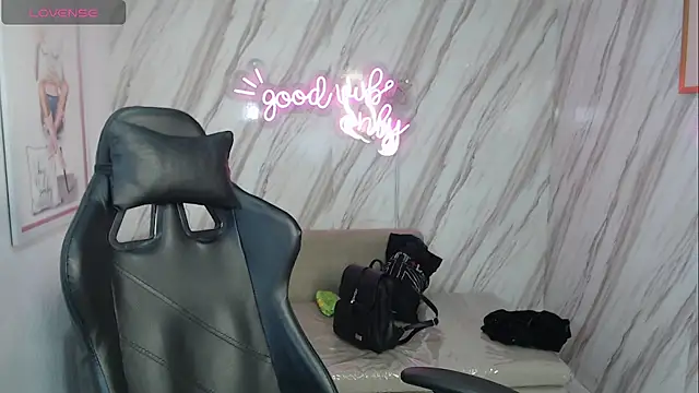 Snapshot of skeler_lovd_b_ chatting on September 15, 2025, 1:00 pm skeler lovd b  online show from September 15, 2025, 1:00 pm