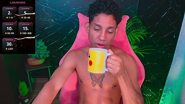 Snapshot of Palo_santo chatting on September 27, 2025, 4:07 am Palo santo online show from September 27, 2025, 4:07 am