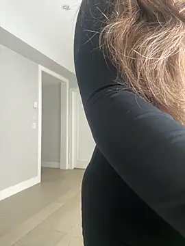 Snapshot of jAsMinE678 chatting on October 28, 2025, 6:40 pm jAsMinE678 online show from October 28, 2025, 6:40 pm