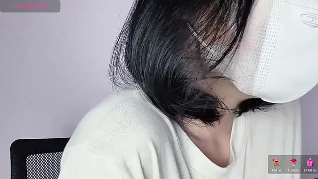 Baenee online show from October 25, 2025, 7:25 pm