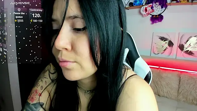 AilynRed online show from January 8, 2026, 2:17 am