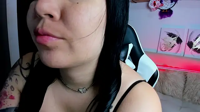 AilynRed online show from January 11, 2026, 1:34 am