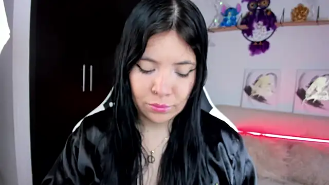 Snapshot of AilynRed chatting on September 20, 2025, 10:26 pm AilynRed online show from September 20, 2025, 10:26 pm