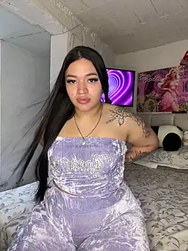 Snapshot of GemaGranadoss chatting on October 9, 2025, 7:14 pm GemaGranadoss online show from October 9, 2025, 7:14 pm