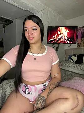 Snapshot of GemaGranadoss chatting on October 24, 2025, 3:49 am GemaGranadoss online show from October 24, 2025, 3:49 am